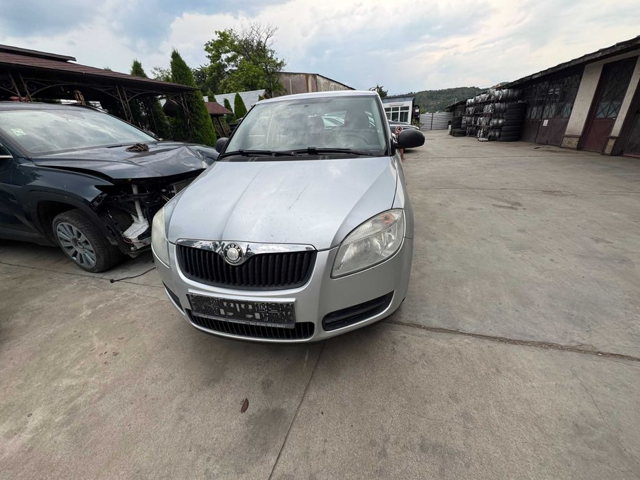 Dezmembram Skoda Fabia 2007-2014 1.2 CHF