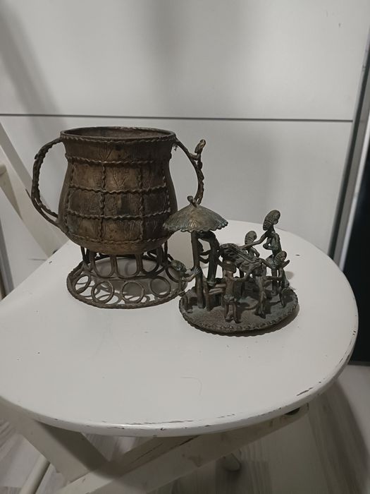 Oală sau borcan Kuduo - Ashanti Ghana - Bronz sau alamă secolul XX - Artă africană veche