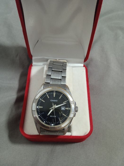 Срочно продам, мужские часы CASIO