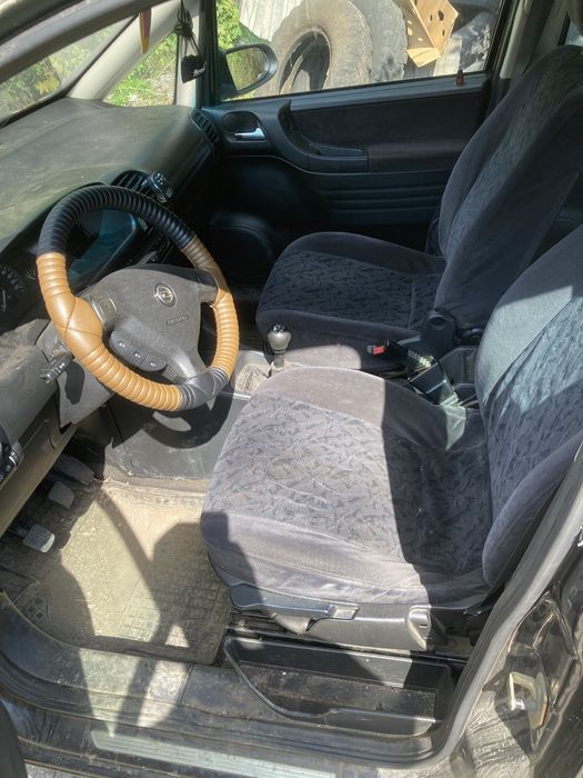 Опел Зафира А 2.0 101к.с за части.