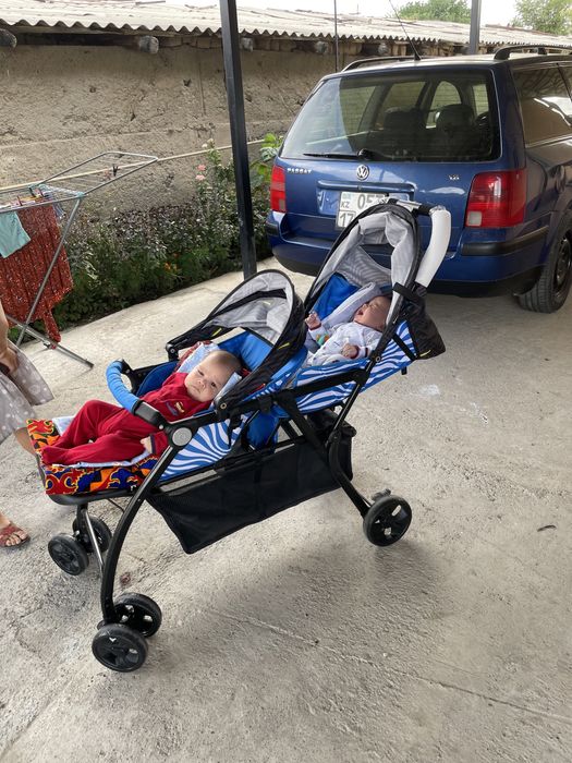 Егіздерге арналған коляска сатылады