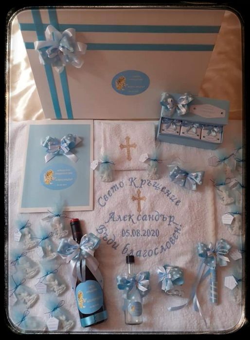 Подаръчета за гости,покани и  комплект