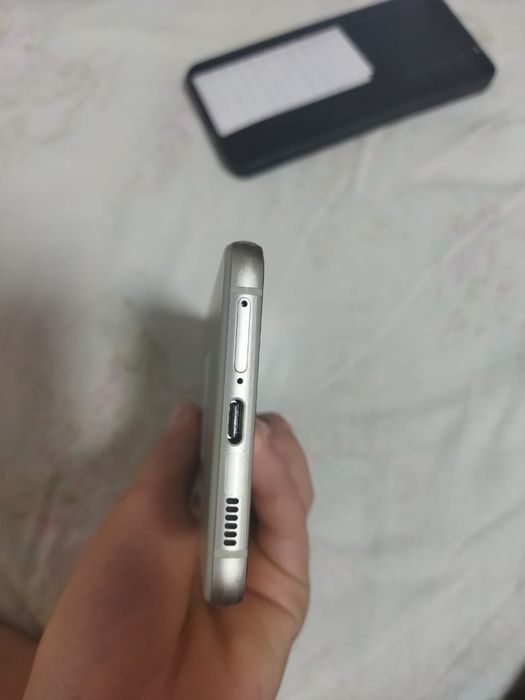 Samsung S21 fe 128гб