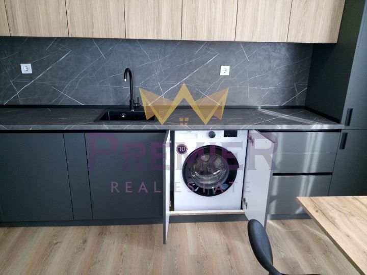 Дава се под наем Двустаен апартамент в Варна, Възраждане 3 - 50 кв.м за 484.5 € - Снимка #1