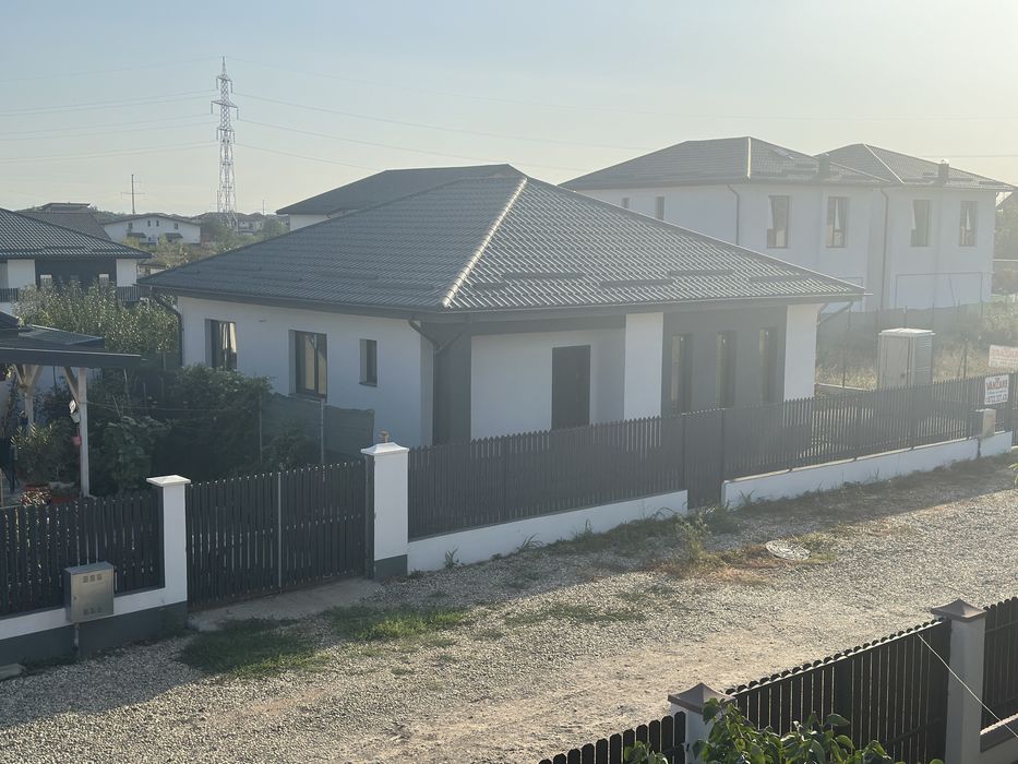 Casa de vanzare 4 camere