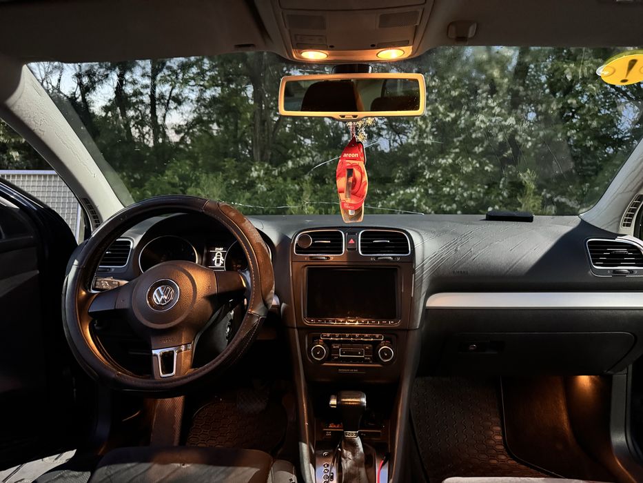 Vând/ Schimb Volkswagen Golf VI AUTOMAT 2.0 TDI DSG – 140 CP