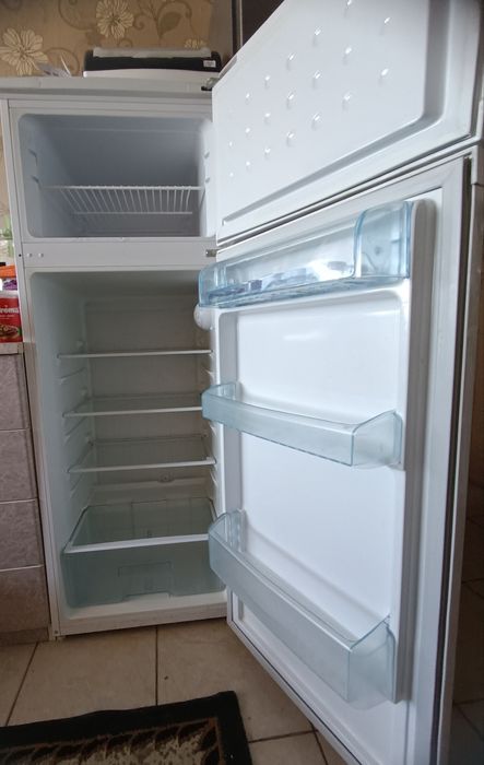 Хладилник Beko..