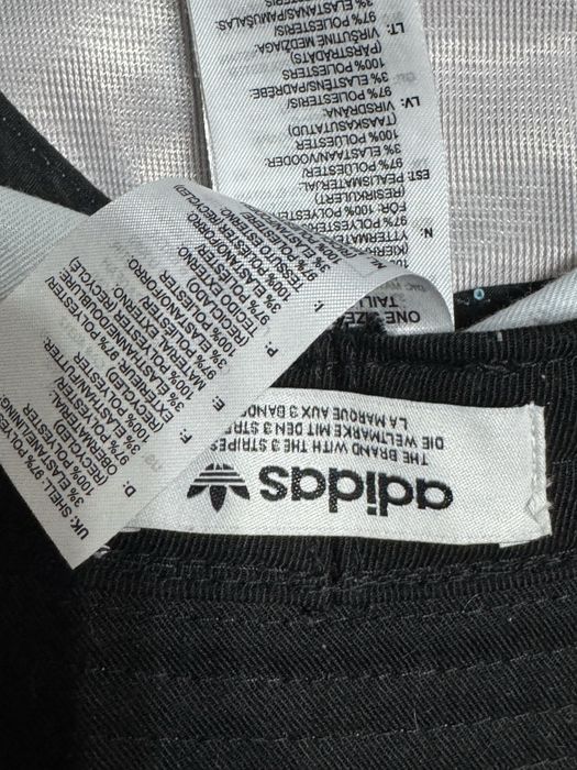 Шапка Adidas цветна