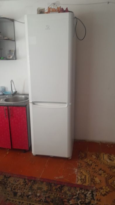 Продам срочно Холодильник