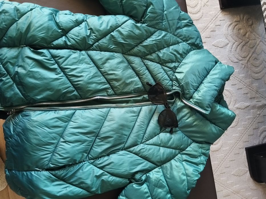 Зимно дамско яке, размер s - без забележки, цвят в зелено!