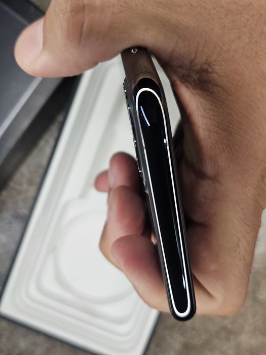 iPhone 11 Pro Max karobka dakument
