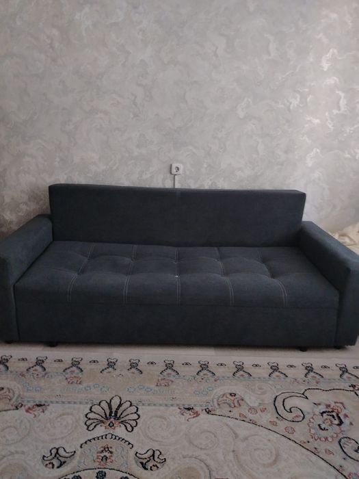Диван в хорошем состоянии