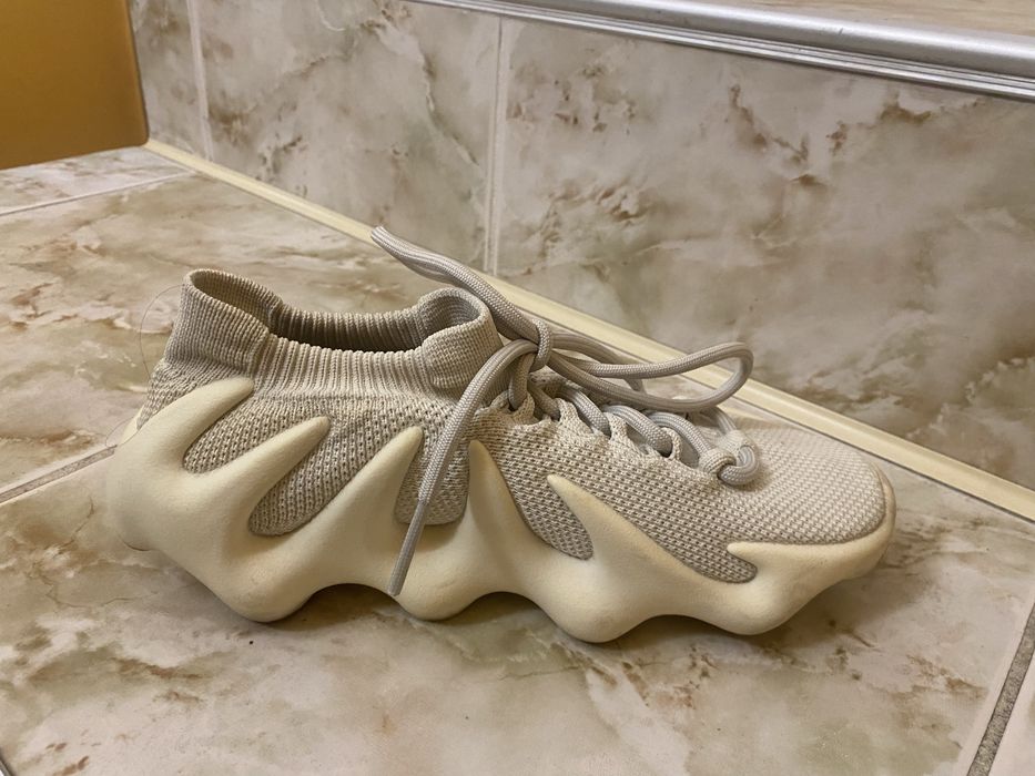 adidas Yeezy 450 white/beige
