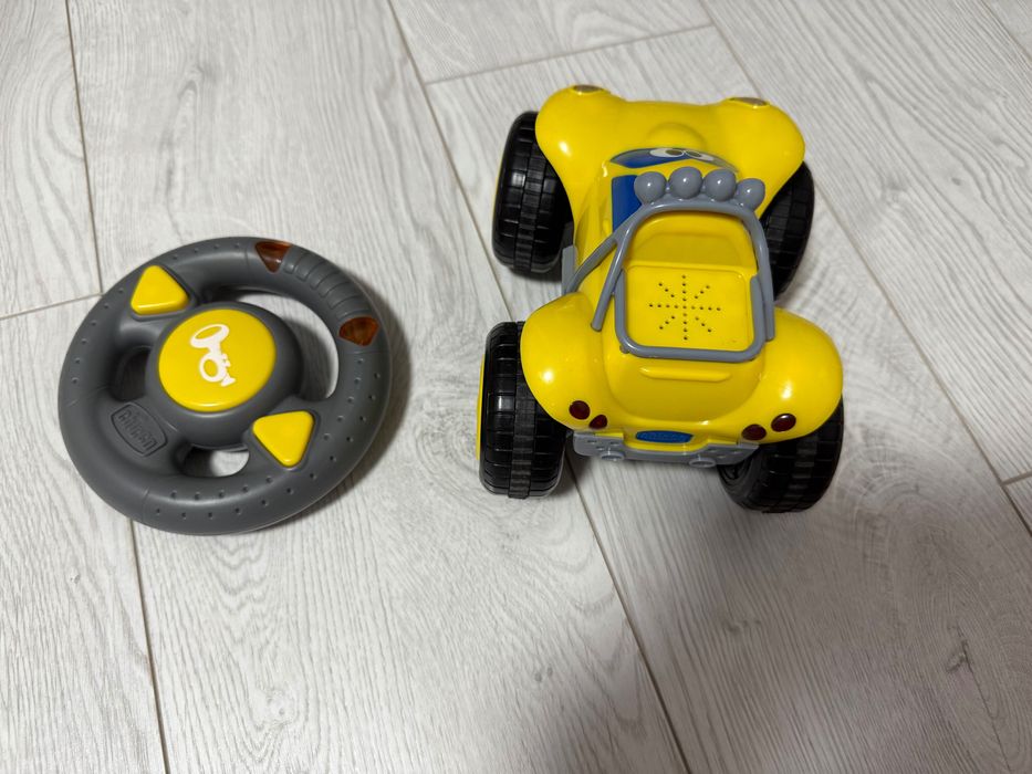 Кола с дистанционно Chicco