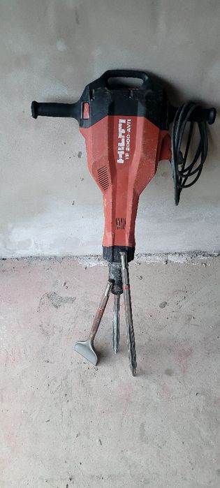 Rotopercutor hilti te 2000 AVR