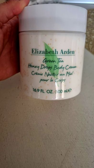 Crema noua elizabeth arden
