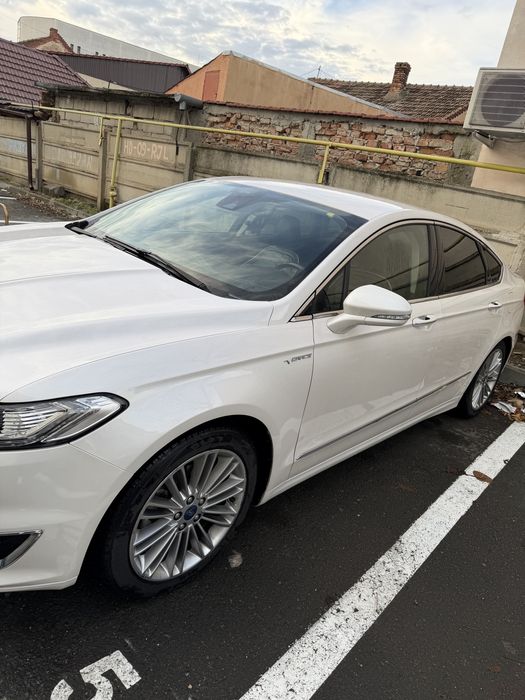 Ford Mondeo Vignale 2018 Hybrid