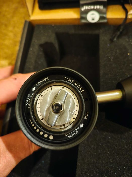 Ръчна кафемелачка Timemore chestnut c3 esp pro