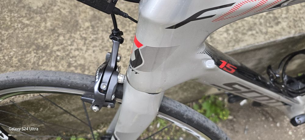 шосеен карбонов велосипед Scott foil 2x10 di2 Shimano ultegra