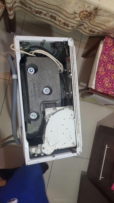 Стиральная машина Indesit WUN 82