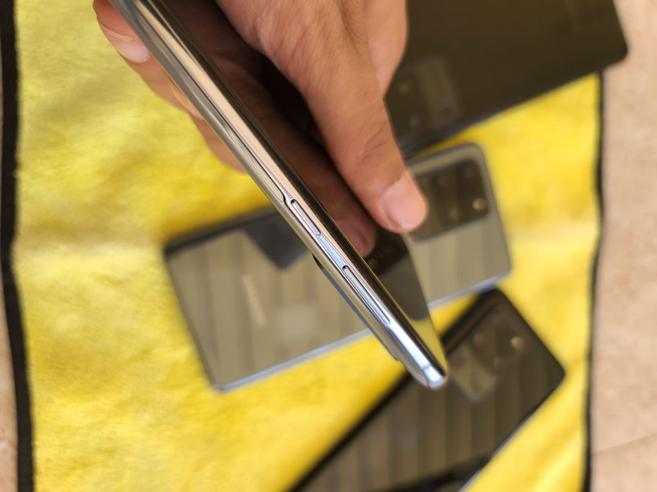 Samsung Galaxy S20 Ultra 5G. Snapdragon 865. OzU 12/256 GB. ORIGINAL