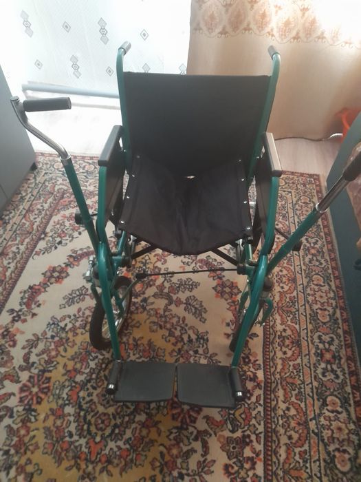 Инвалидная коляска