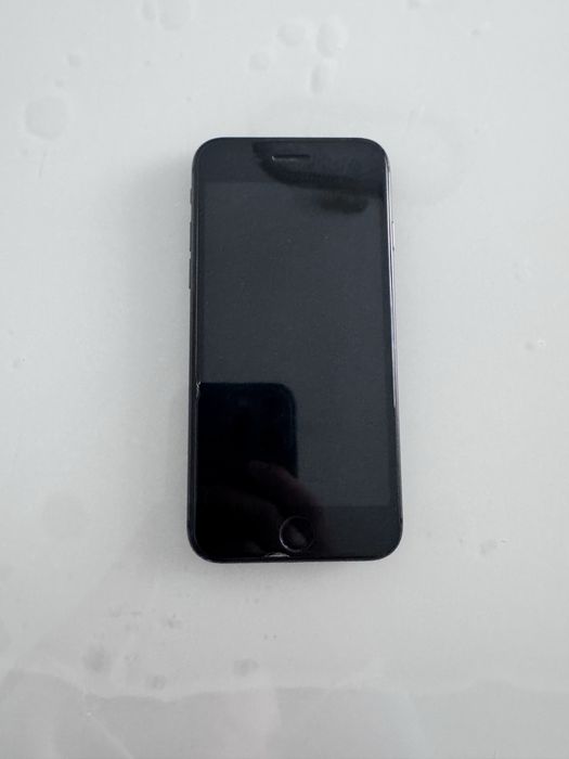 Продам IPhone 8 , 64Gb