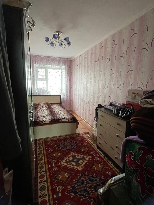 Продам 2-ух комнатную  квартиру