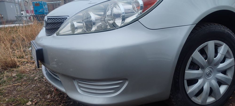 Тойота  USA бампер