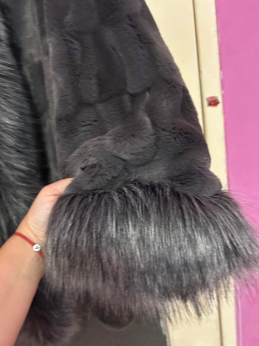 Продавам ново палто