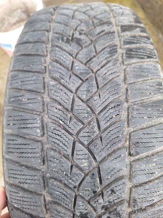 Зимни гуми 215/55/16