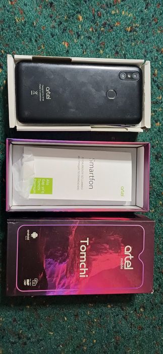Smartfon telefon model ARTEL tomchi, kafolat bilan sorilmoqda