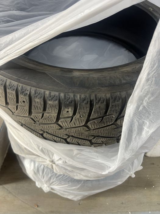 Продам шины Срочно 275/50/22