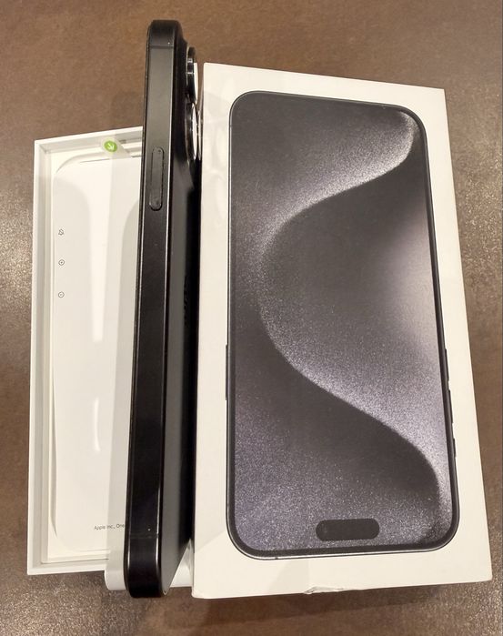 iPhone 15 Pro Max 256GB Black Titanium – Перфектен, без забележки!