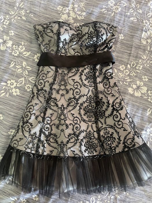 Официални къси рокли