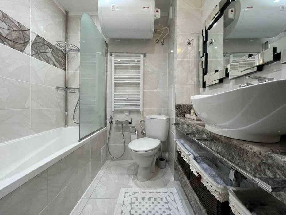 Продава се Тристаен апартамент в Свети Влас - 125 кв.м за 1968 €/кв.м - Снимка #23