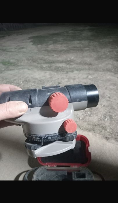 Продам оптический нивелир