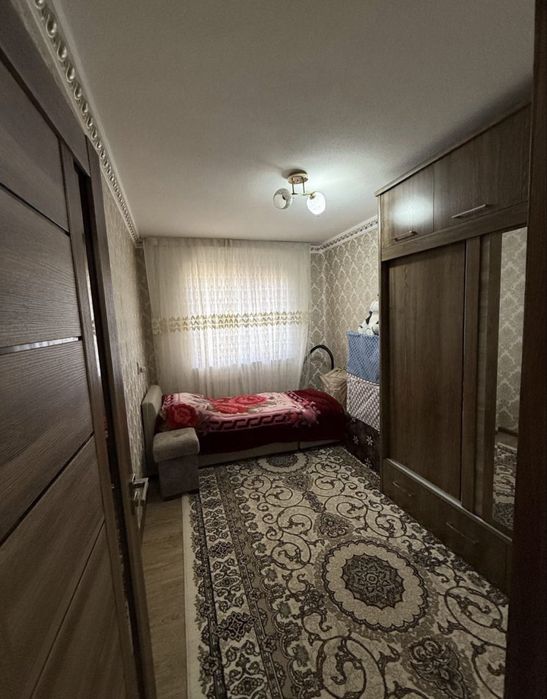 Чиланзар 24 3/3/5 кирп дом балк 2/6 все разделно ориетир Ширин чорраха