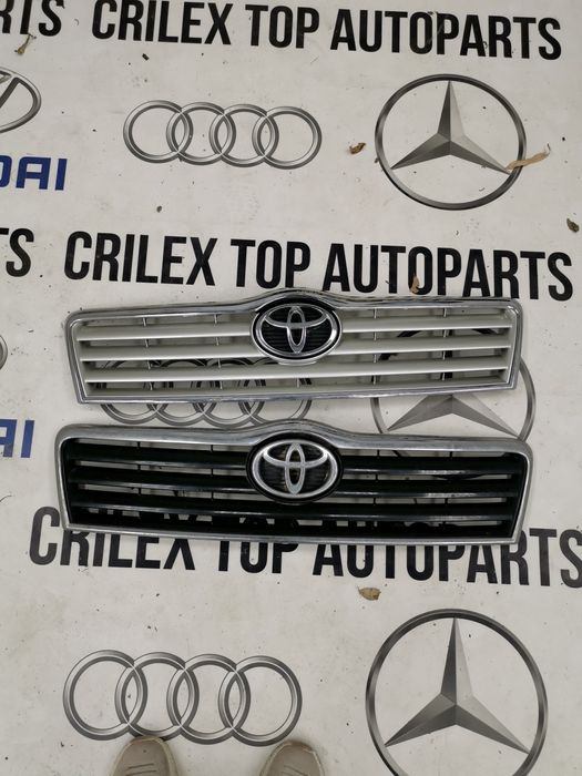 Grila centrala radioator toyota avensis 2005/2004/2006