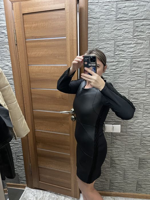 Продам кожаное платье
