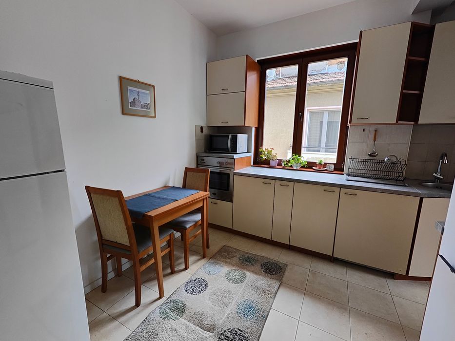 Дава се под наем Тристаен апартамент в София, Лозенец - 110 кв.м за 1077.12 € - Снимка #15