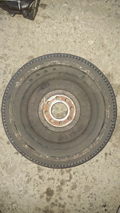 Продам на ниссан серена двигатель ср 20