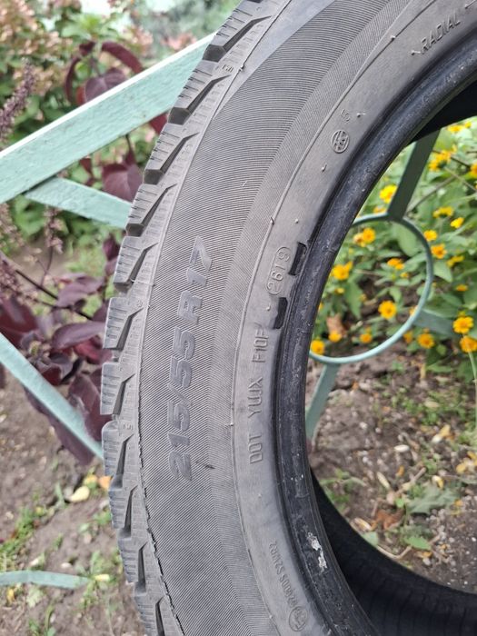 Продам шины шипованные