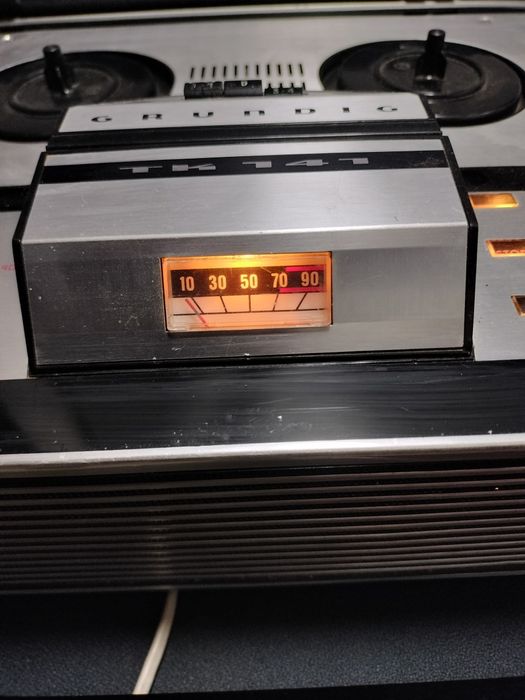 Magnetofon Grundig TK 141