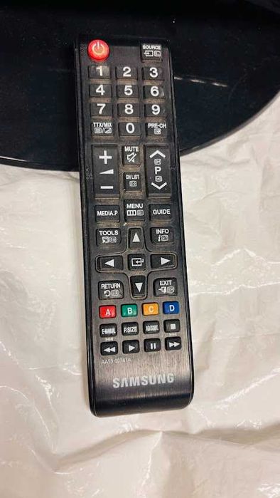 Телевизор Samsung 28"