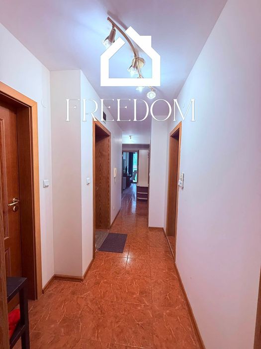 Дава се под наем Тристаен апартамент в Варна, Колхозен пазар - 94 кв.м за 800 € - Снимка #2