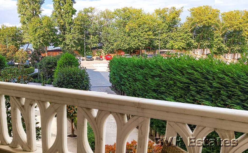 Тристаен апартамент с морска гледка във Varna Southbay Residence