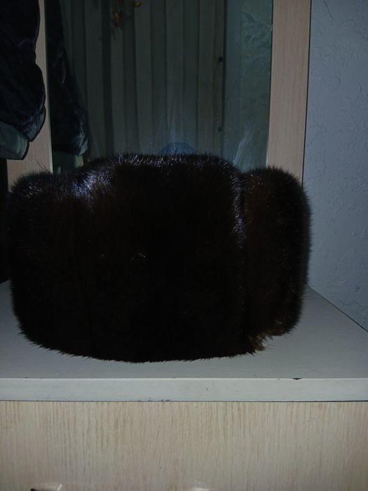 Продам норковую шапку.