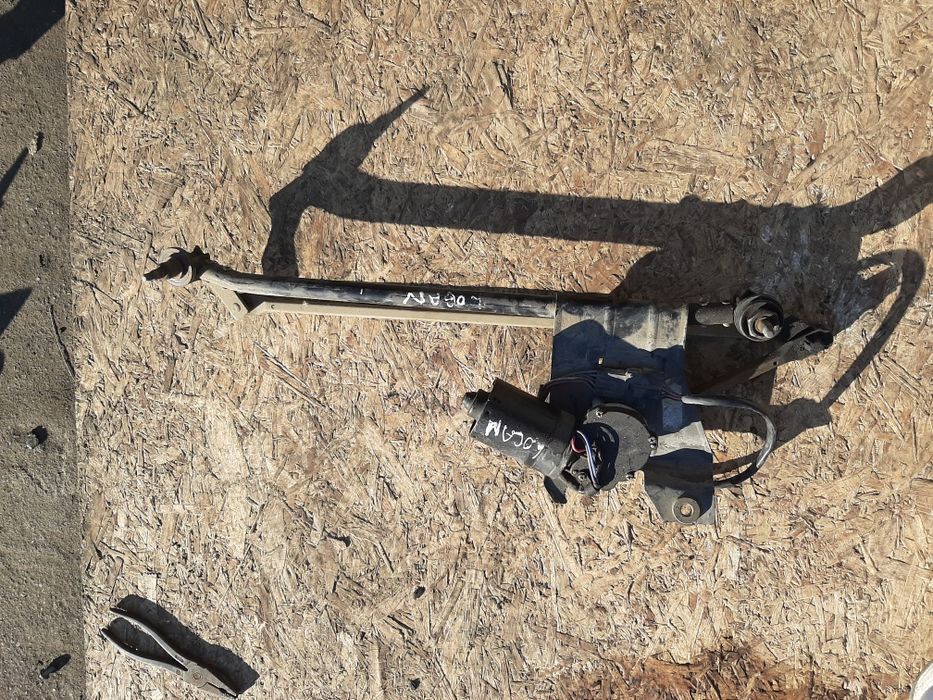 Ansamblu stergatoare parbriz Dacia Logan an 2004