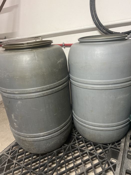 Butoi de plastic 200 L